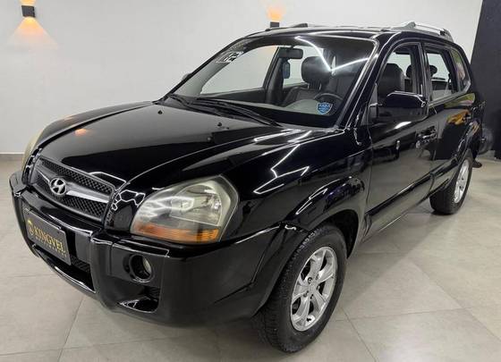 HYUNDAI TUCSON 2.0 MPFI GLS 16V 143CV 2WD GASOLINA 4P AUTOMÁTICO HYUNDAI TUCSON 2.0 MPFI GLS 16V 143CV 2WD GASOLINA 4P AUTOMÁTICO